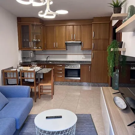 Atico En La Nina, A 50m. Playa Jardin. 아파트